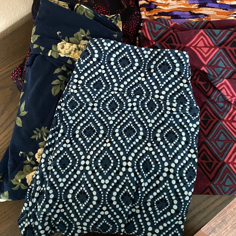 Set of 5 LuLaRoe O/S Leggings NWOT